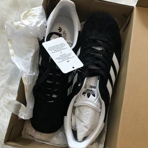 Adidas Gazelle (Black & White)
